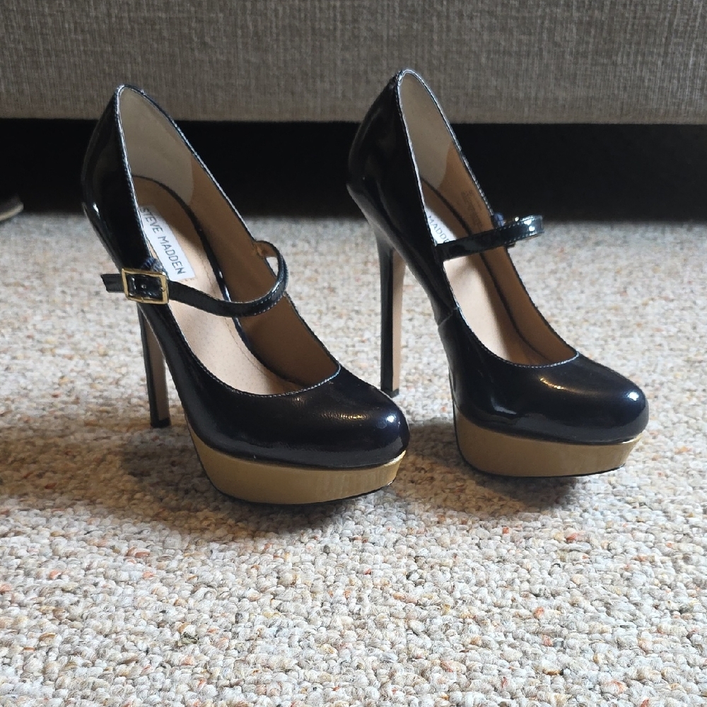 Steve Madden Black and Tan Platform Heels